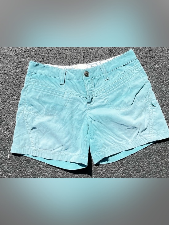 Athleta Pants - Athleta 4’ Inseem Dipper Hiking Bermuda Athletic Shorts Seafoam green Size 2
